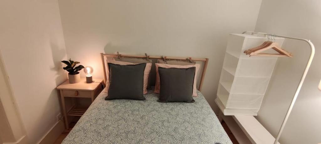 Rooms In Cozy Shared Accommodation In The Center Of Лиссабон Экстерьер фото